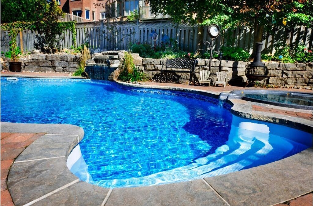 7 Astonishing Ways to Achieve Stunning Dark Blue Pool Water