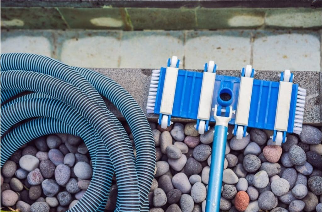 7 Essential Tips for Choosing the Best Vacuums for Small Pools